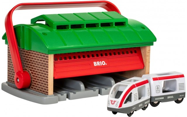 Игрушка BRIO Переносное депо с поездом (33474)