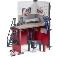 Игровой набор Bruder Пожарная станция с фигуркой пожарника и аксессуарами (62702)