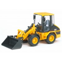 Игрушка Bruder погрузчик колёсный CAT с ковшом (02441)