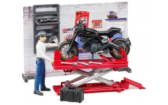 Игровой набор Bruder мото-мастерская с мотоциклом Ducati, фигуркой и инструментами (62101)