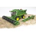 Игрушка Bruder комбайн John Deere T670i (02132) title=