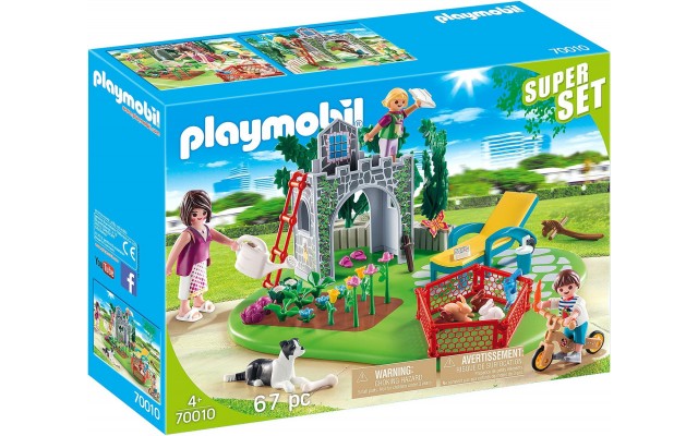 Набор Playmobil Семейный дворик (70010)