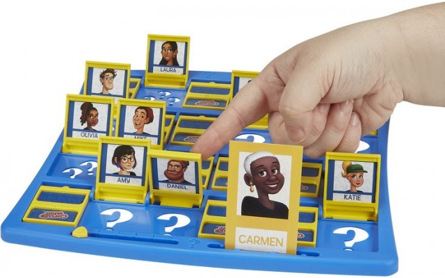 Настольная игра Hasbro Угадай кто?, английская (C2124)