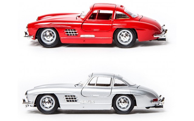 Автомодель Bburago Mercedes-Benz 300 SL (1954) коллекционная 1:24 в ассорт. (18-22023)