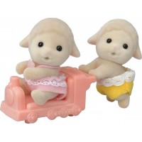 Набор фигурок Sylvanian Families Ягнята-близнецы на машинке (5621)