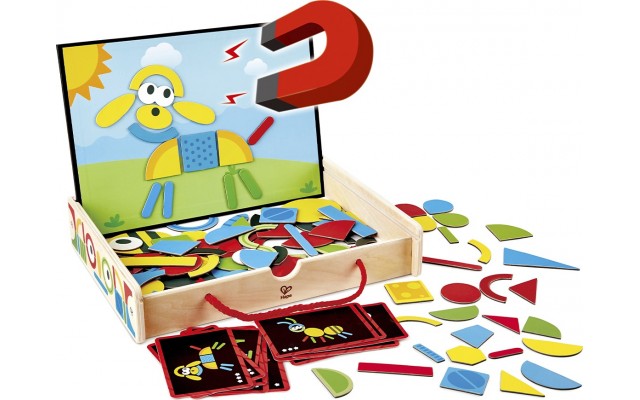 Игровой набор Hape Чемодан с магнитами и карточками (E1631)