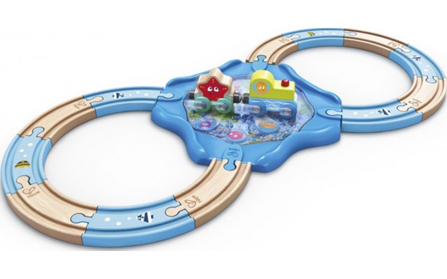 Игрушечная железная дорога Hape Подводный мир 15 элементов (E3827)