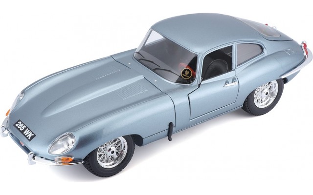 Автомодель Bburago Jaguar E-Type Coupe 1961, 1:18, синяя, металл (18-12044)
