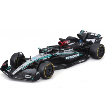Автомодель Bburago Mercedes-AMG F1 W15 Performance, 1:43 (18-38208)