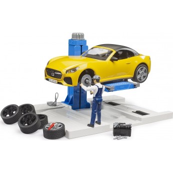 Игровой набор Bruder станция технического обслуживания с машинкой Roadster и работником (62112)