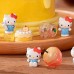 Фігурка Pop Top Hello Kitty Яблучний воркшоп, 5 см у кейсі (24WH-007) title=