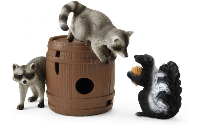 Набір Schleich Полювання за горіхами: Єноти та скунс (42532)