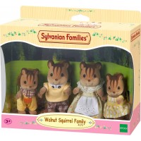 Набор фигурок Sylvanian Families Семья Ореховых Белок (4172)