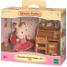 Ігровий набір Sylvanian Families Шоколадний Кролик-сестра біля парти (5016) title=