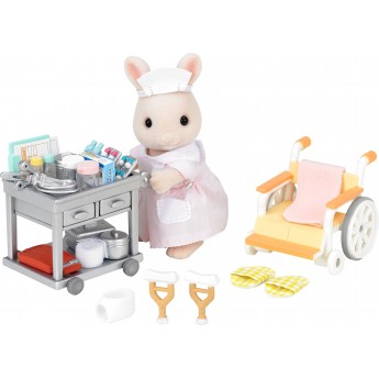 Игровой набор Sylvanian Families Медсестра с креслом-каталкой (5094)